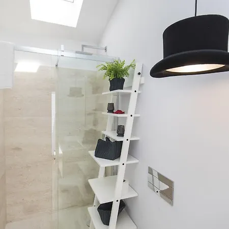 Apartment Lovelystay - 2bed Looking Good In Bairro Alto Lisbon