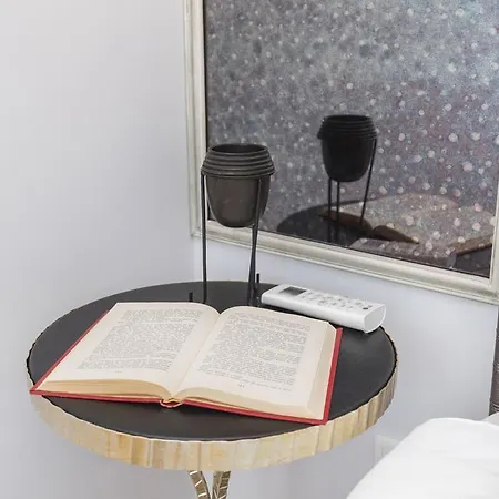 Lovelystay - 2bed Looking Good In Bairro Alto Apartment