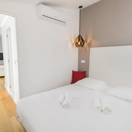 Lovelystay - 2bed Looking Good In Bairro Alto