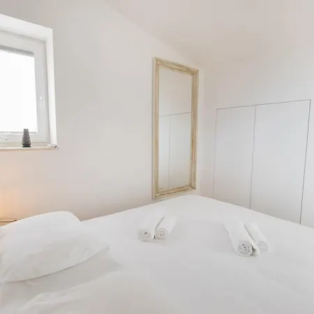 Apartment Lovelystay - 2bed Looking Good In Bairro Alto *