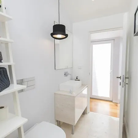 Apartment Lovelystay - 2bed Looking Good In Bairro Alto