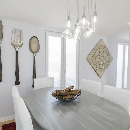 Lovelystay - 2bed Looking Good In Bairro Alto Lisbon