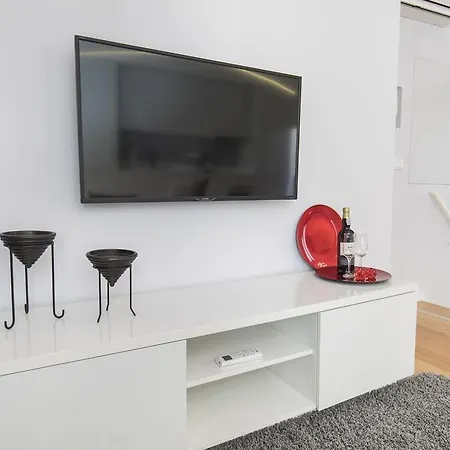 Apartment Lovelystay - 2bed Looking Good In Bairro Alto
